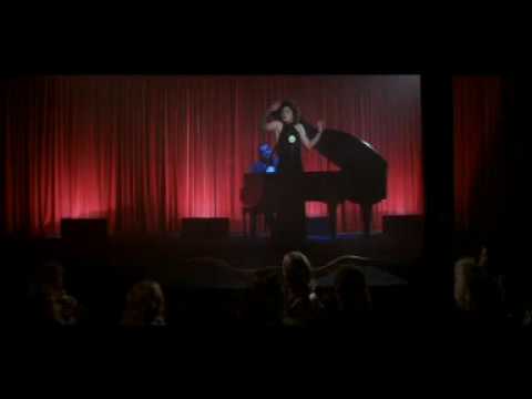 MOVIE : BLUE VELVET  [1986]