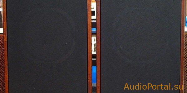 JBL L220